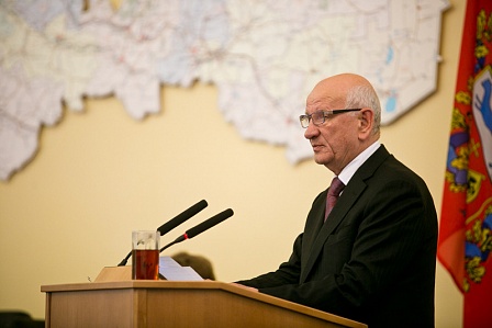 Юрий Берг представил парламентариям ежегодный отчет 